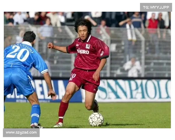 横滨FC老将中村俊辅宣布退役 转型青训总监开启新篇章 横滨FC老将中村俊辅宣布退役 转型青训总监开启新篇章